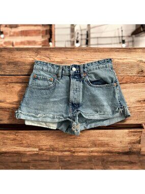 ZARA Women's Denim Blue Cutoff Shorts Size US 2